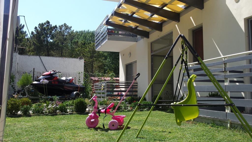 Aparthotel Vila Tufi Velipojë Esterno foto