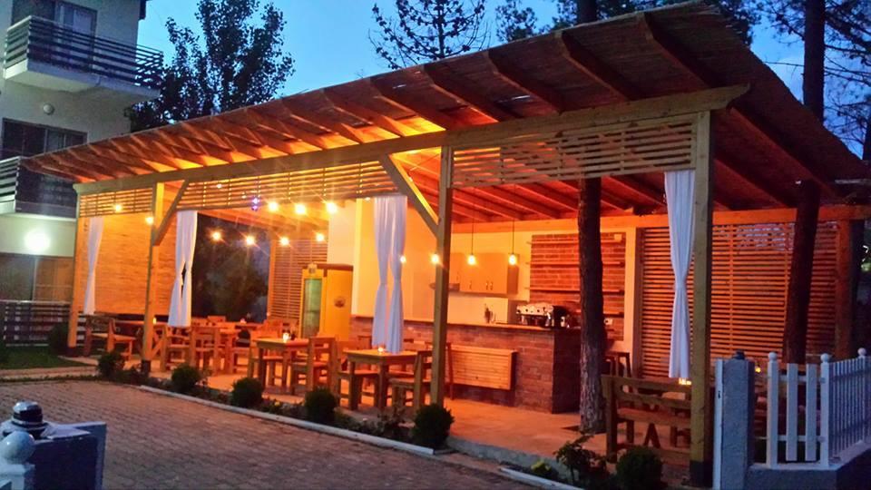 Aparthotel Vila Tufi Velipojë Esterno foto