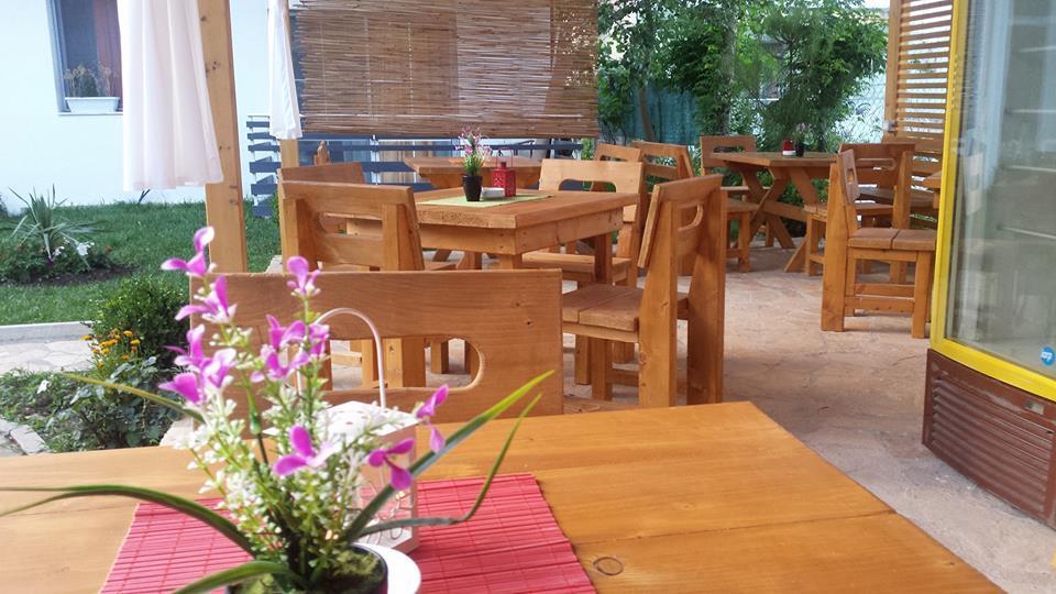 Aparthotel Vila Tufi Velipojë Esterno foto