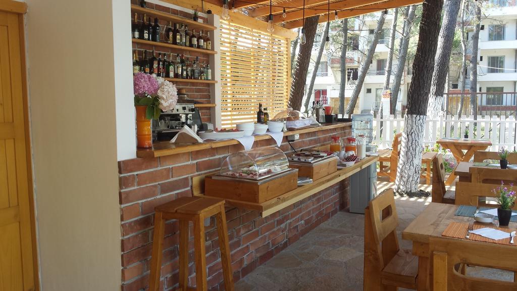Aparthotel Vila Tufi Velipojë Esterno foto